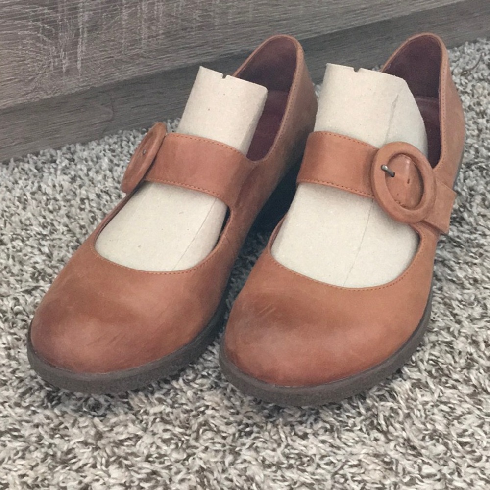 Dansko size 40EU Leather Mary Janes